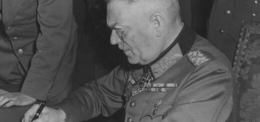 Kapitulacja Niemiec : Za bezcelowe uważam opisywanie powszechnie znanych szczegółów, skupię się na żartobliwej stronie tego wydarzenia.