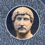 Hadrian. Cesarz niestrudzony : Biografia cesarza Hadriana (117–138) to praca oparta na własnych badaniach Anthony’ego Birleya, brytyjskiego historyka i archeologa, wykorzystująca bogate źródła, nie tylko pisane, lecz także epigraficzne, numizmatyczne i archeologiczne.