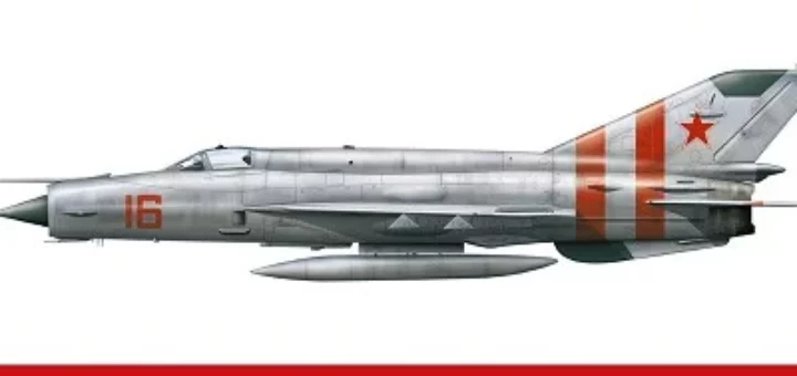 Samoloty ZSRR okresu zimnej wojny 1947-1990 : W książce przedstawiono wszystkie ważniejsze, produkowane seryjnie w Związku Radzieckim w okresie zimnej wojny (1947-1990) samoloty i śmigłowce  wojskowe.