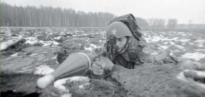 Wojny i konflikty zbrojne po 1945 roku tom 10 : Kolejna publikacja Muzeum Wojsk Lądowych w Bydgoszczy. Jak zwykle poruszamy w nim bardzo zróżnicowane tematy, ale dominuje kwestia wojny na Ukrainie.