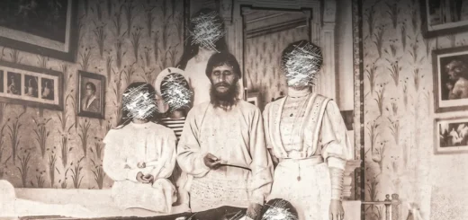 Rasputin i upadek dynastii Romanowów : to historia carskiej Rosji u końca jej dziejów, której osią jest żywot Rasputina. Podejrzewać, że historia upadku dynastii Romanowów, i styl tego upadku jest świetnym dowodem na role jednostki w historii. Sam w sobie nie spowodował upadku monarchii, ale z pewnością był jednym z czynników, które zachwiały autorytetem dynastii, taka jednoosobowa afera naszyjnikowa ;-) Swoją drogą, jest ciekawa książka księcia Jusupowa o zabiciu Rasputina.